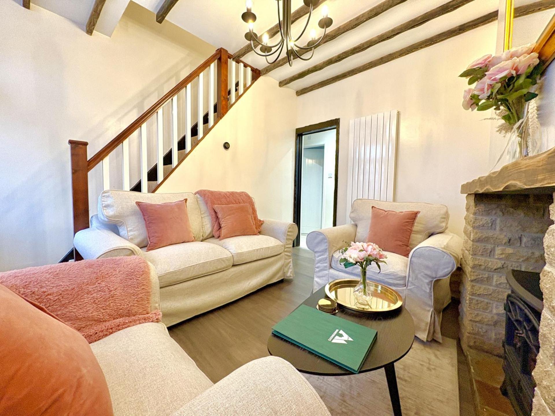 Central Buxton - Modern Cottage - Peak District Экстерьер фото